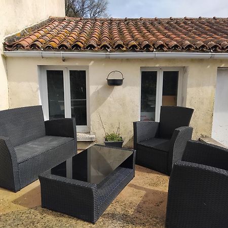 Вилла Deconnection Saint-Cyr-des-Gats Экстерьер фото